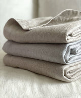 St Genève - Forte - 100% Linen Sateen Throw - Natural