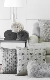 Pleated Knit Throw - Ivory