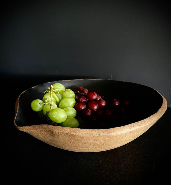 Fruit Bowl with Pouring Spout
