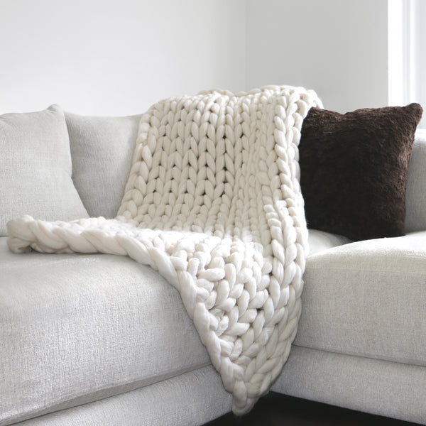 Throws & Blankets | Chunky Knit Throws| BNorth Domicile
