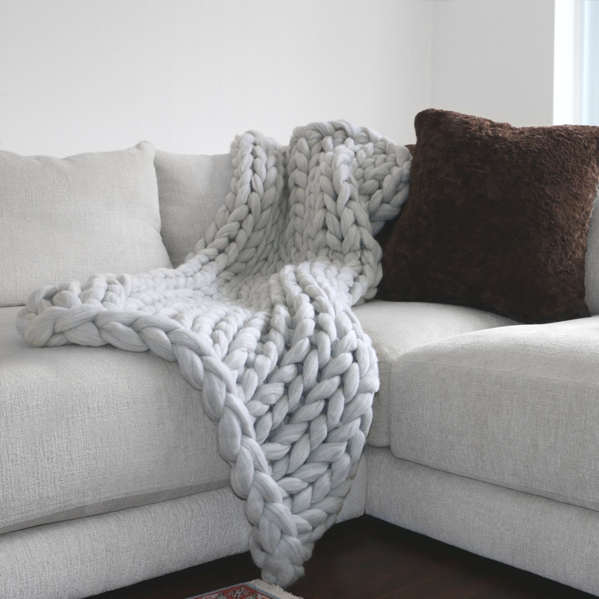 Large Chunky Knit Throw -100% Merino Wool -Soft Grey | BNorth Domicile