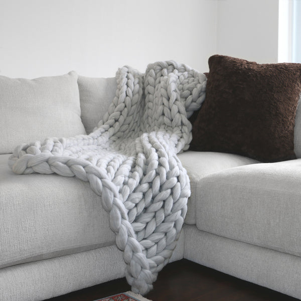Large Chunky Knit Throw - 100% Hypoallergenic Merino Wool - Soft Grey